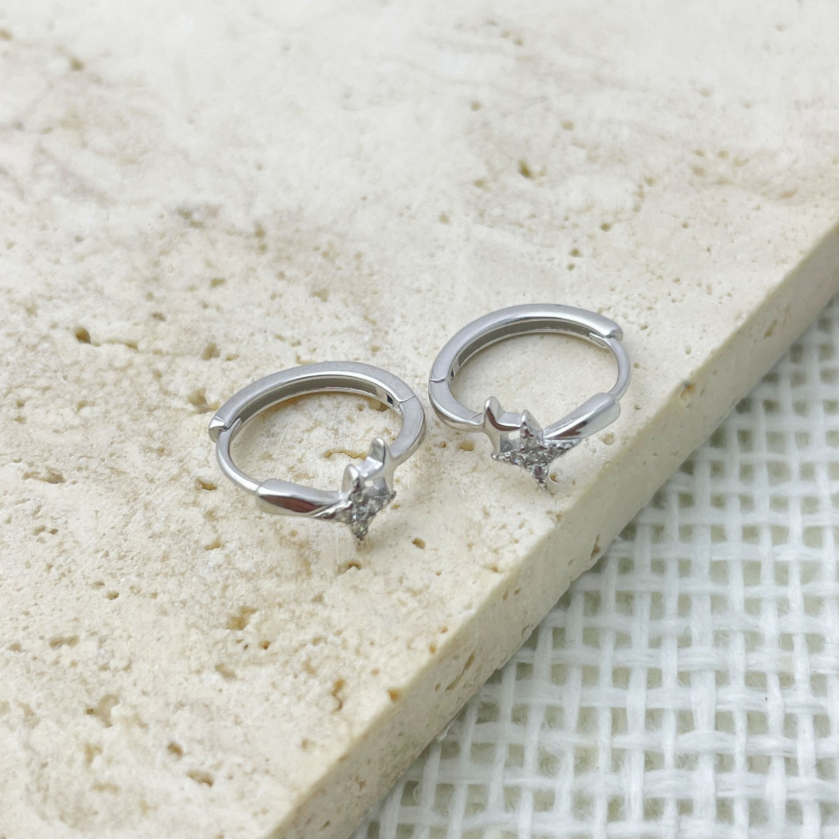 8ffb5dbe-f3d4-4117-a5eb-2b1b0d66354d-Max