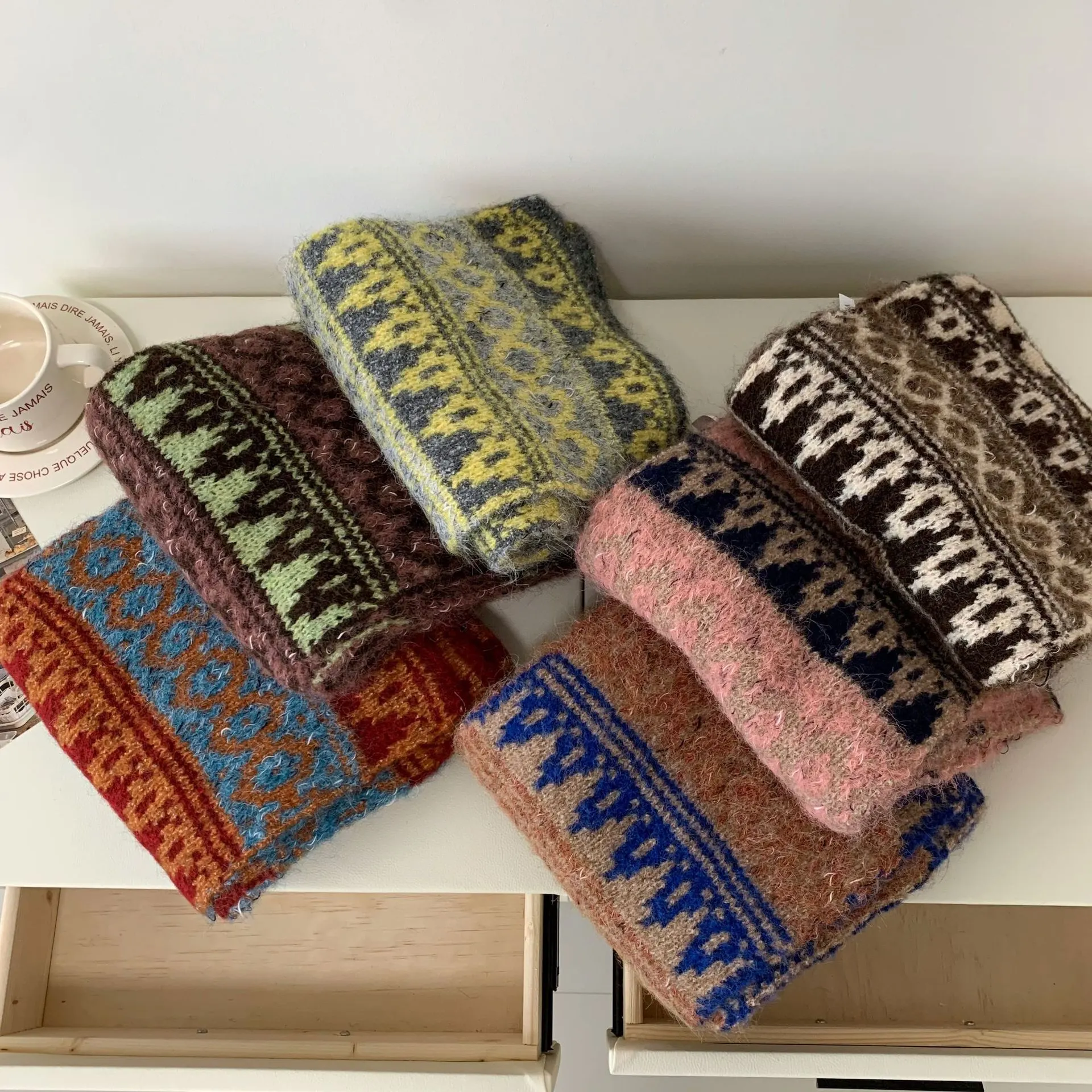 Vintage Knitted Pattern Warm Scarf